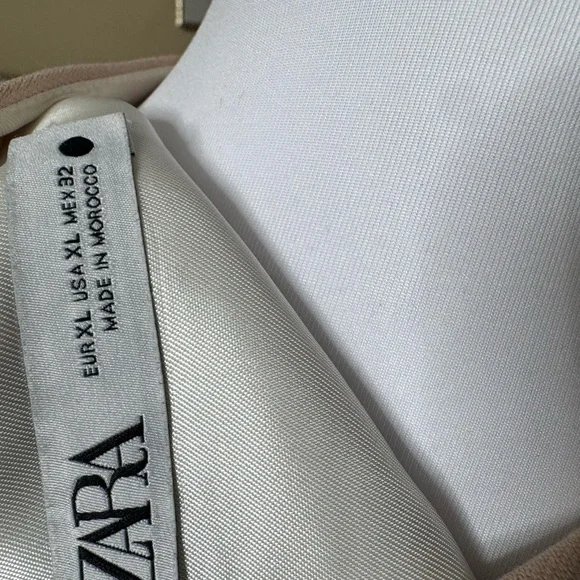 Zara Sleeveless A-Line - Picture 3 of 5